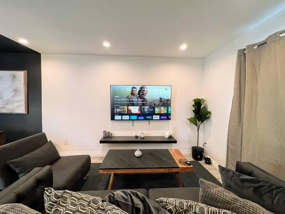 Hollywood Black Habitat Лос-Анджелес Экстерьер фото